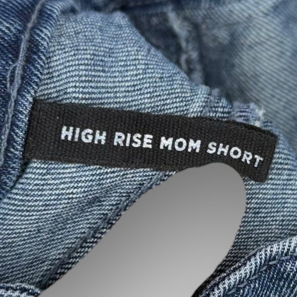 Bluenotes High Rise Mom Denim Cargo Shorts Size 4 Utility Pockets Rolled Hem - Picture 5 of 8